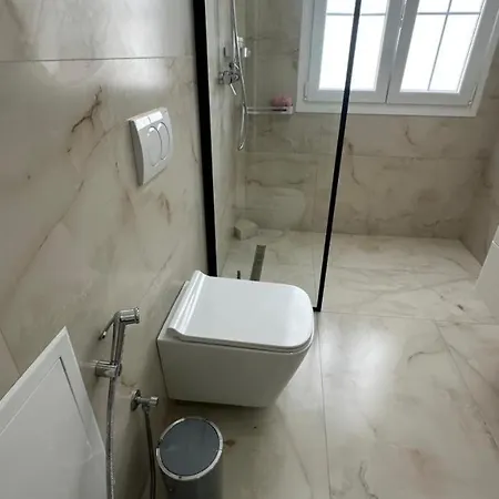 Doris Апартаменты Лежа